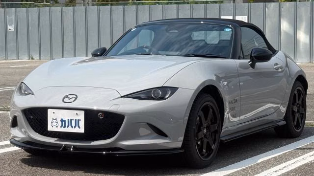 MAZDA ROADSTER
