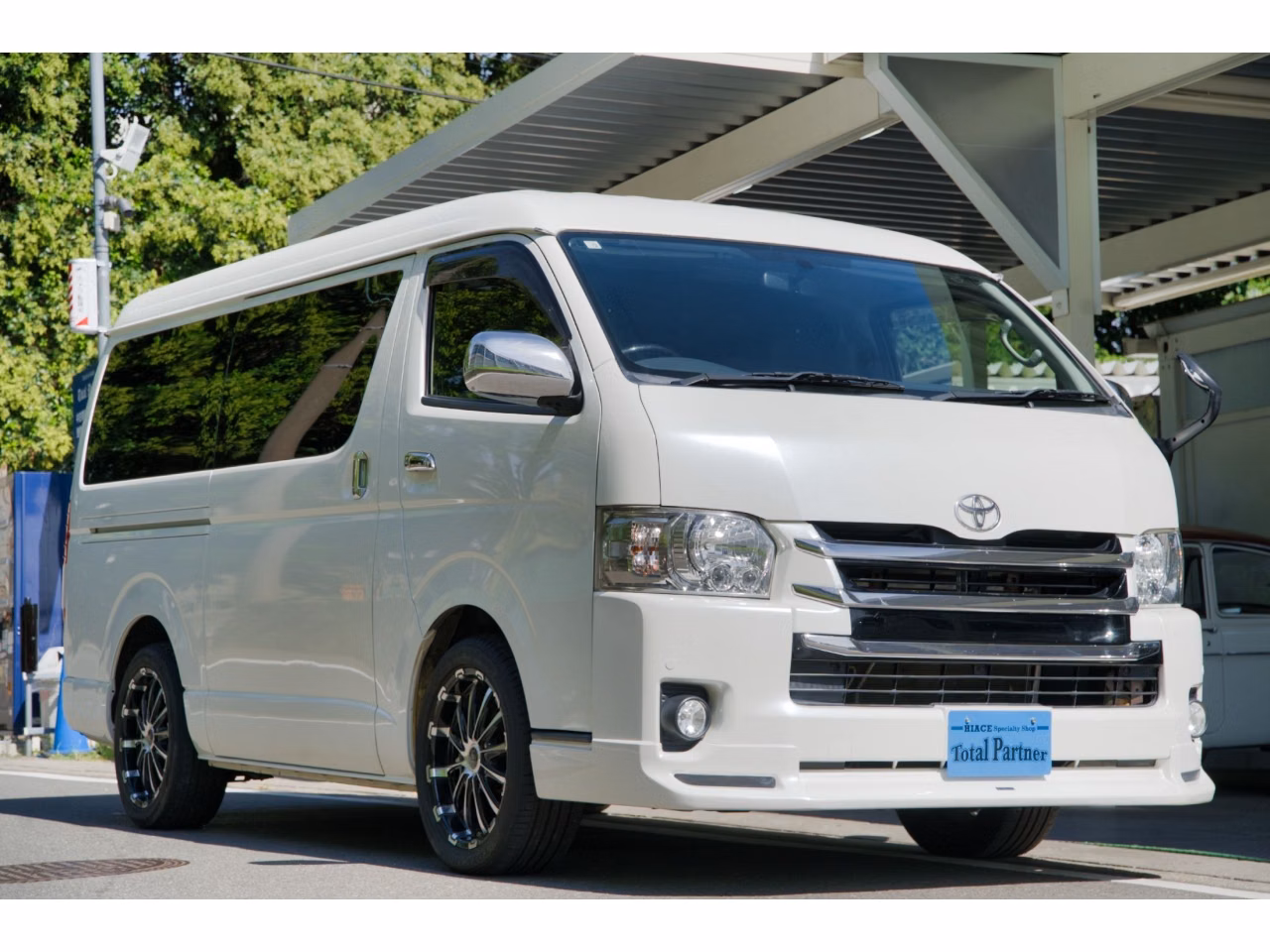 TOYOTA REGIUS ACE