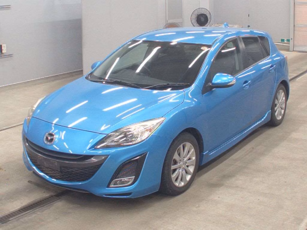 MAZDA AXELA