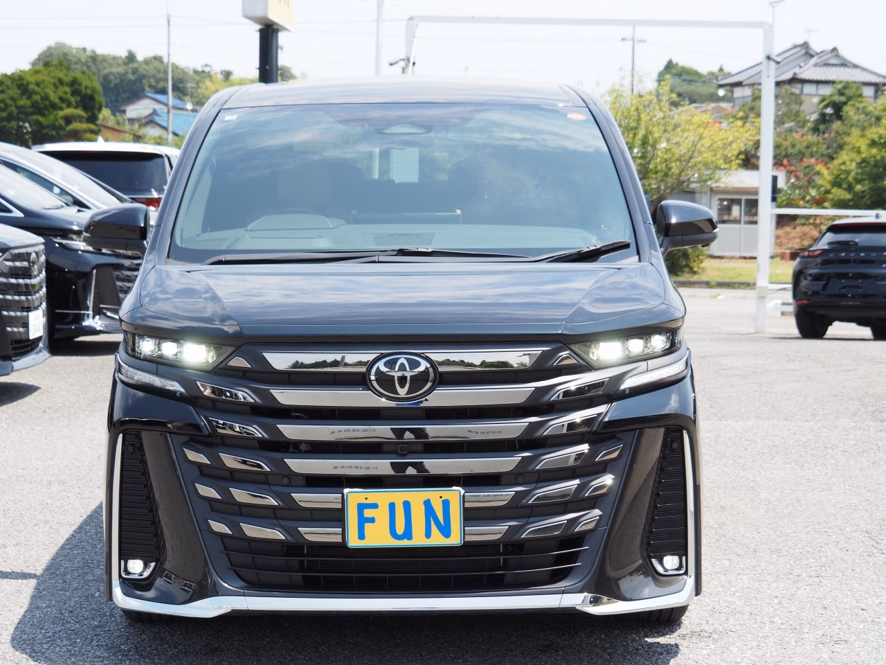 TOYOTA VELLFIRE