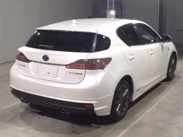 LEXUS CT200H