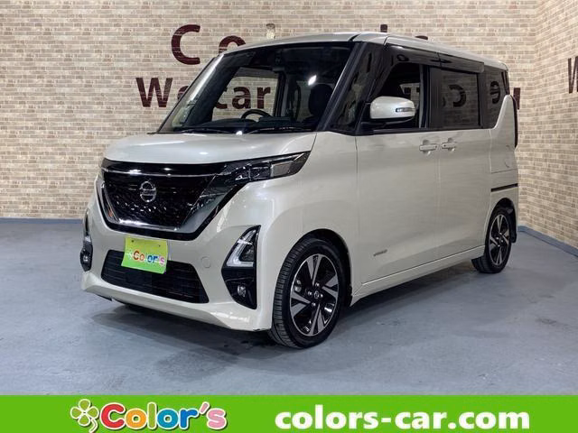 NISSAN ROOX