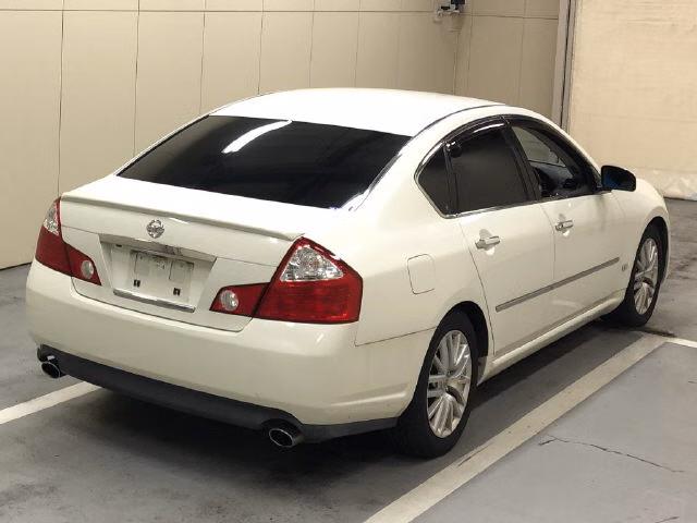 NISSAN FUGA