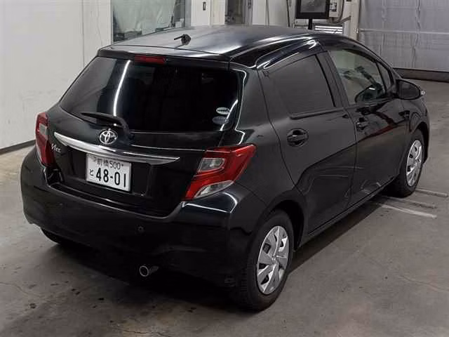 TOYOTA VITZ