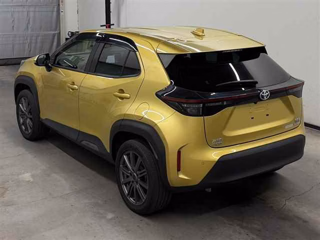 TOYOTA YARIS CROSS