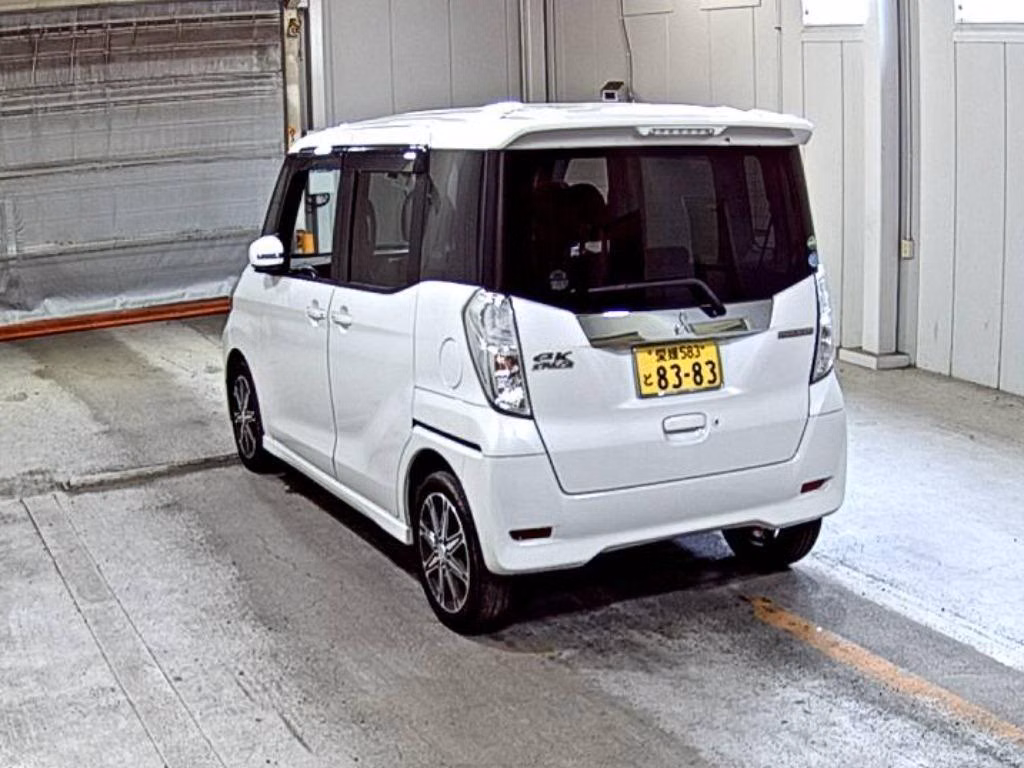 MITSUBISHI EK SPACE