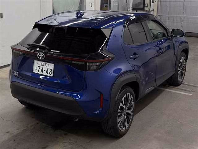 TOYOTA YARIS CROSS
