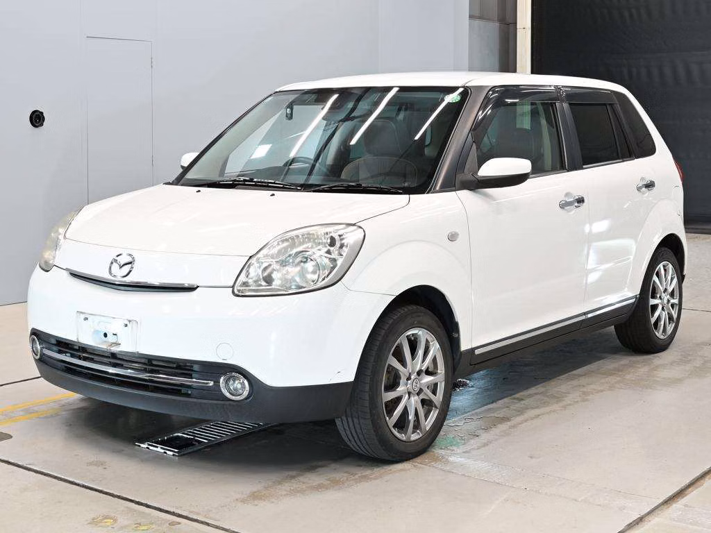 MAZDA VERISA
