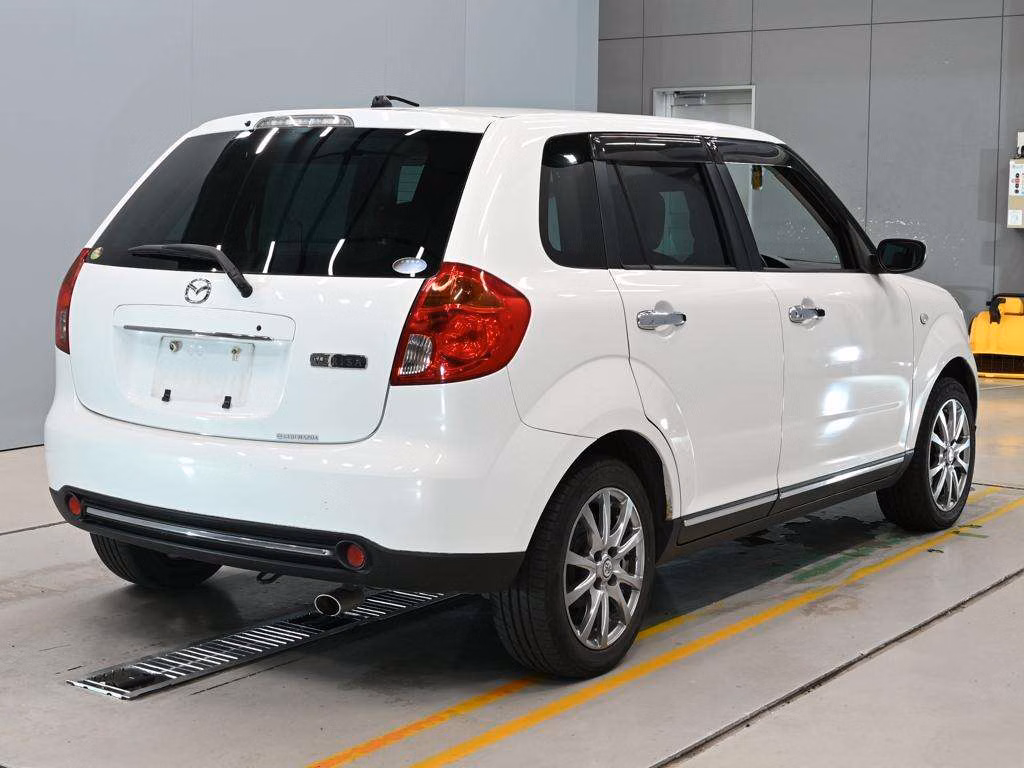 MAZDA VERISA