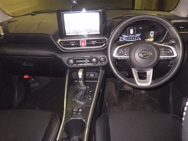 DAIHATSU ROCKY