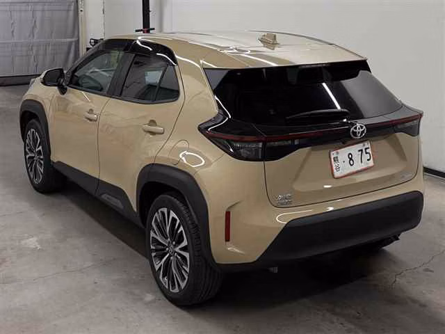 TOYOTA YARIS CROSS