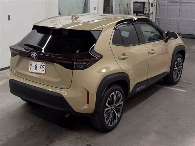 TOYOTA YARIS CROSS