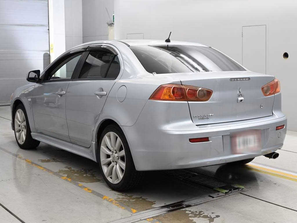MITSUBISHI GALANT FORTIS
