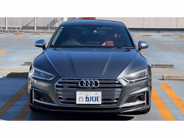 AUDI S5