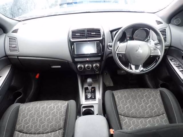 MITSUBISHI RVR