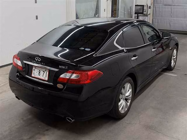 NISSAN FUGA