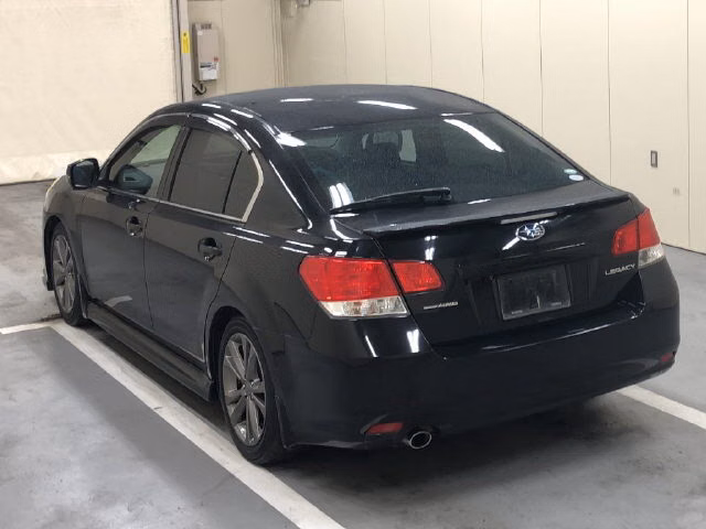 SUBARU LEGACY B4