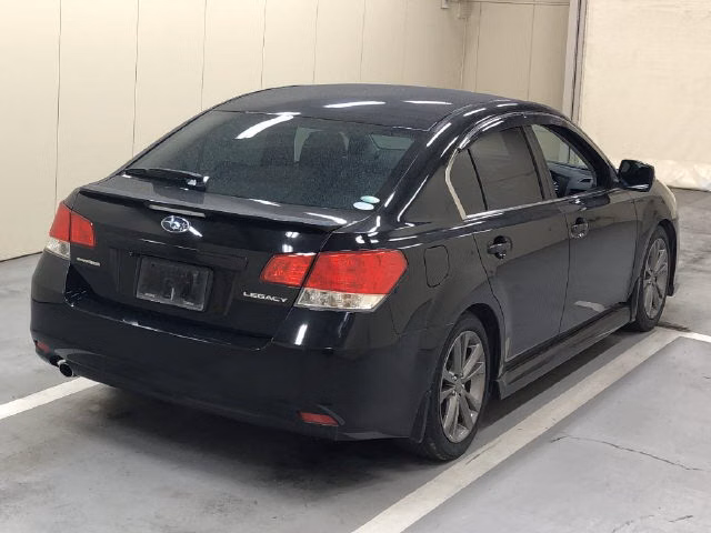 SUBARU LEGACY B4