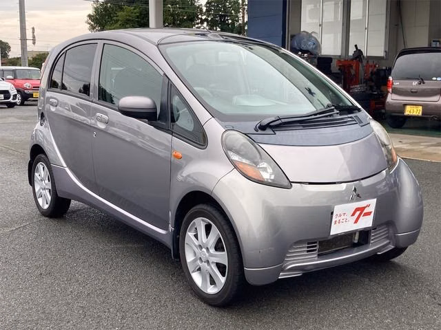 MITSUBISHI I