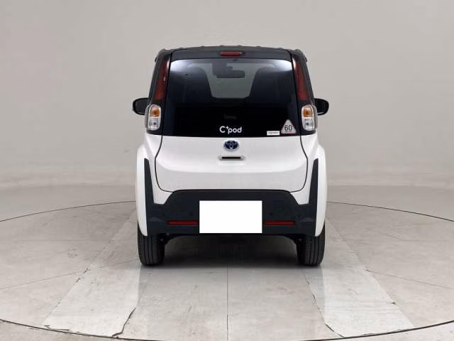 TOYOTA C+POD