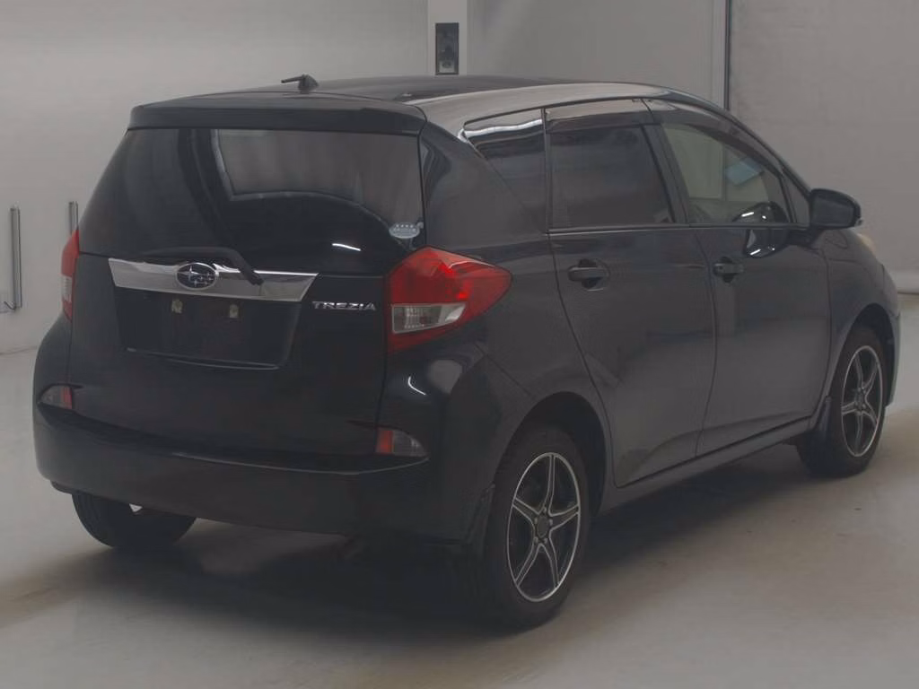SUBARU TREZIA
