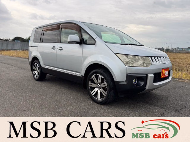 MITSUBISHI DELICA D:5