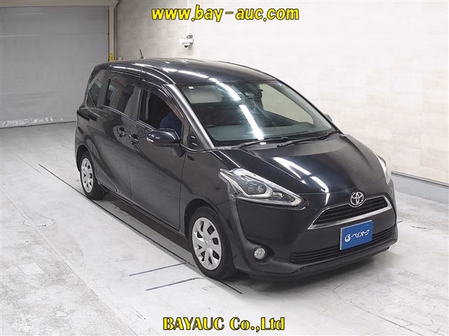 Toyota Sienta