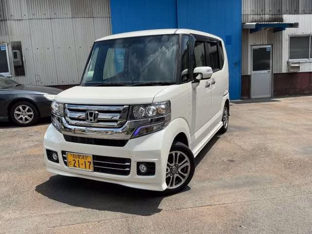 HONDA N-BOX+