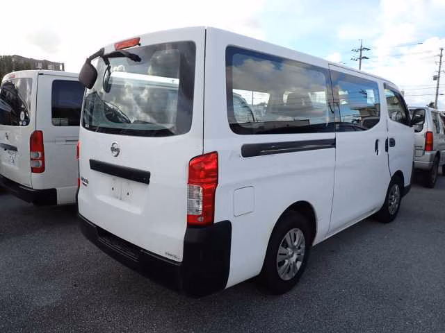 NISSAN NV350 CARAVAN