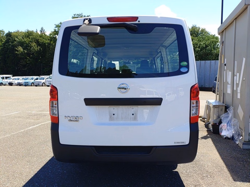 NISSAN NV350 CARAVAN