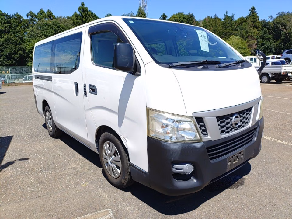 NISSAN NV350 CARAVAN