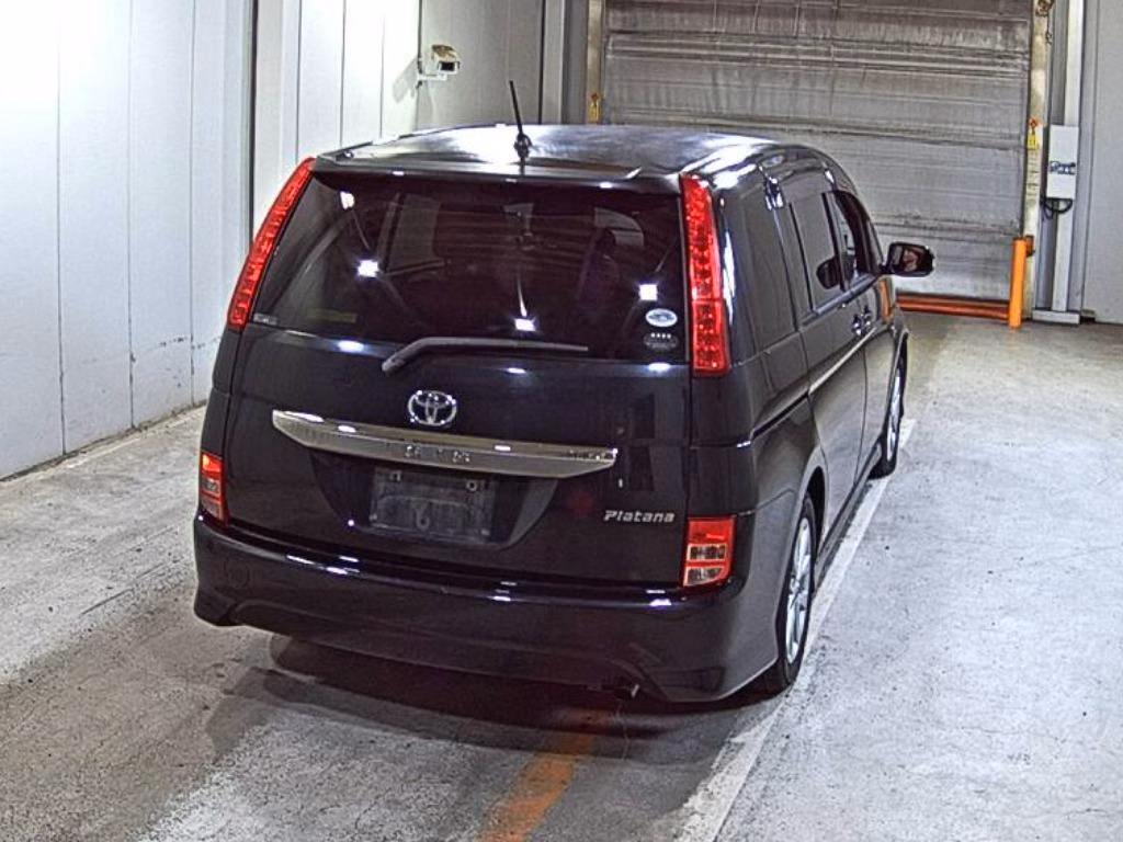 TOYOTA ISIS