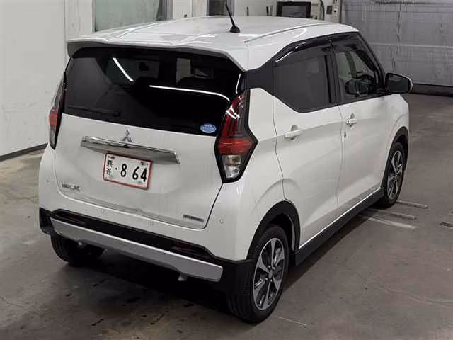 MITSUBISHI EK X