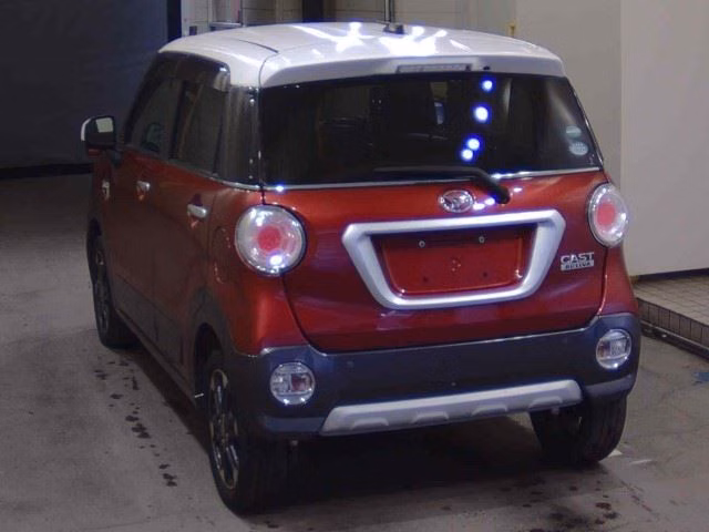 DAIHATSU CAST