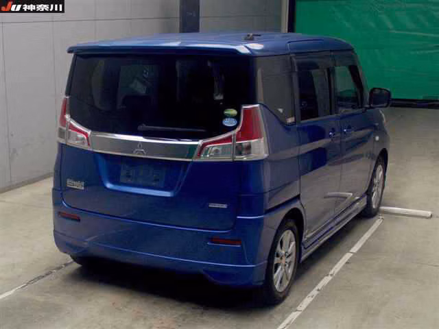 MITSUBISHI DELICA D:2