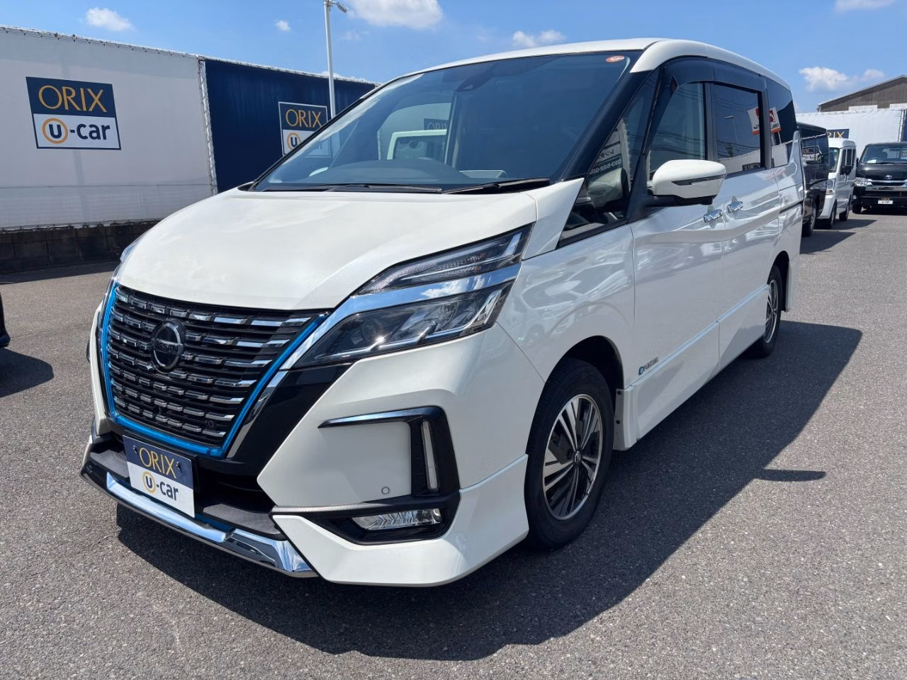 NISSAN SERENA