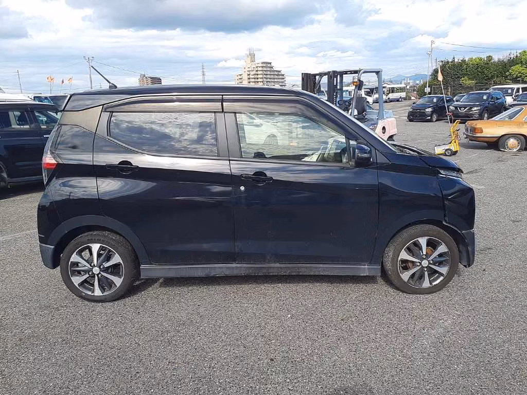 MITSUBISHI EK X