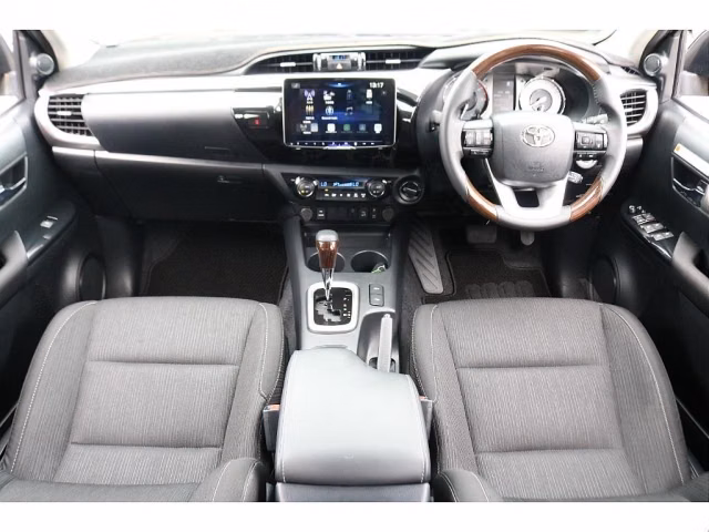 TOYOTA HILUX