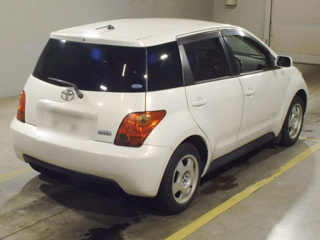 TOYOTA IST