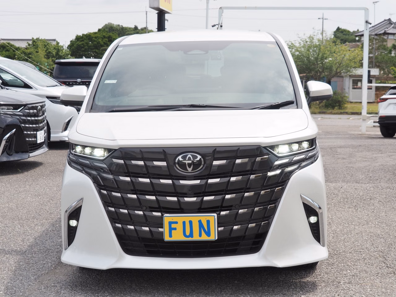 TOYOTA ALPHARD