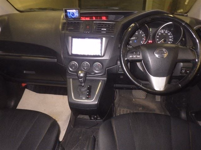 NISSAN LAFESTA
