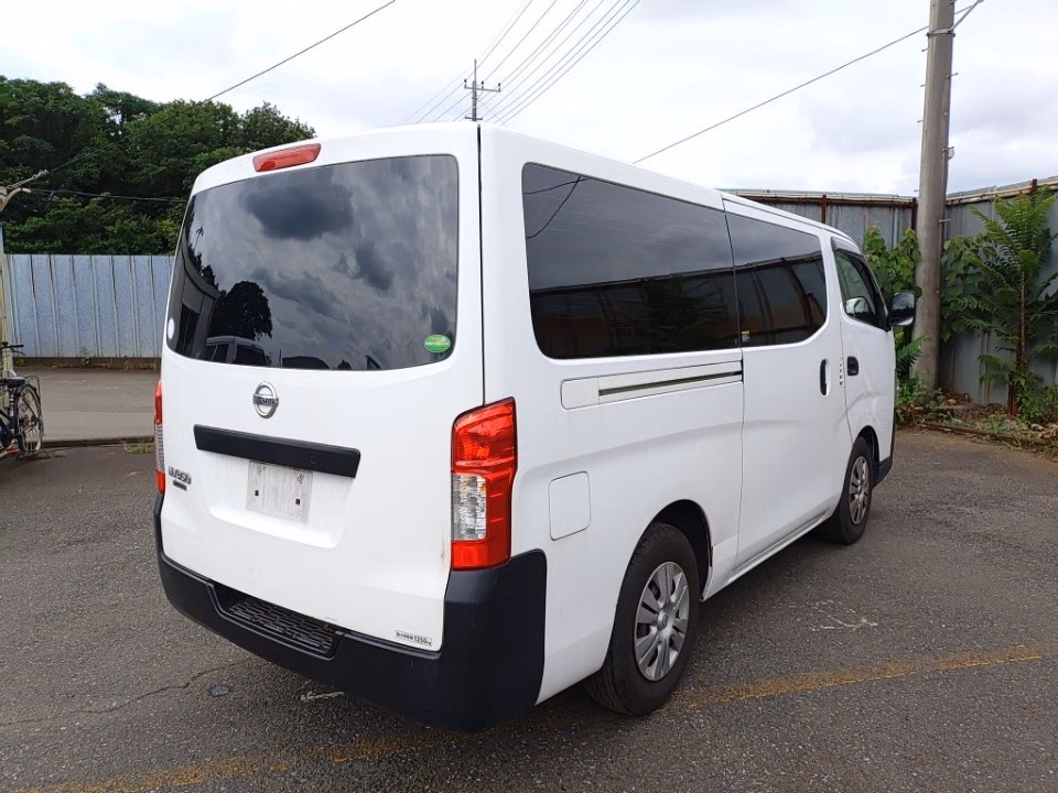 NISSAN NV350 CARAVAN
