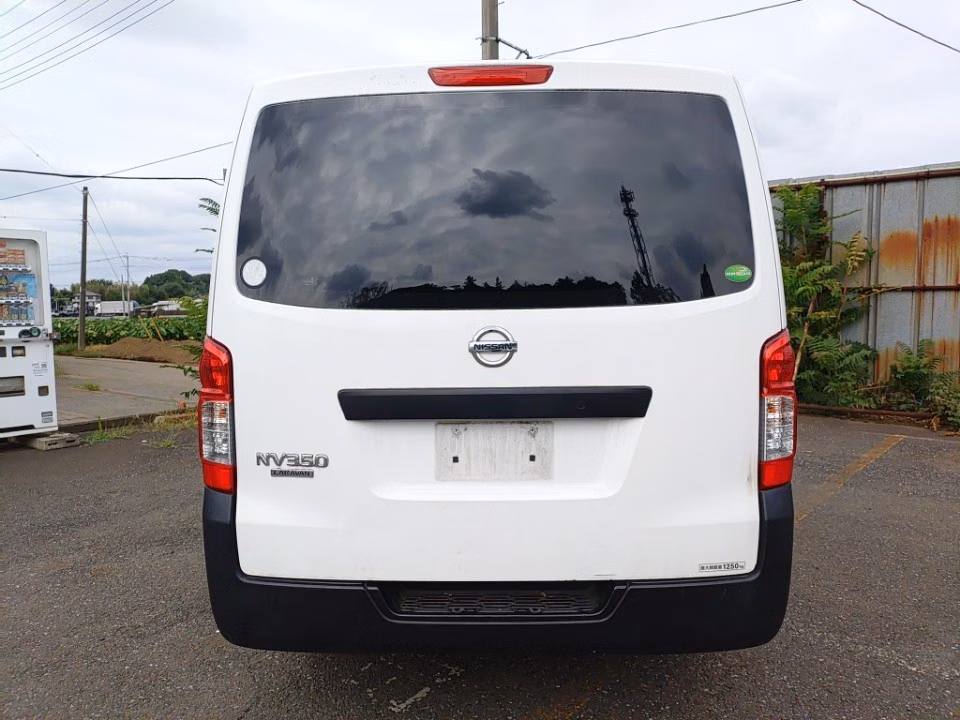 NISSAN NV350 CARAVAN