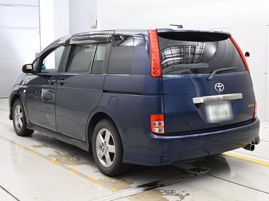 TOYOTA ISIS