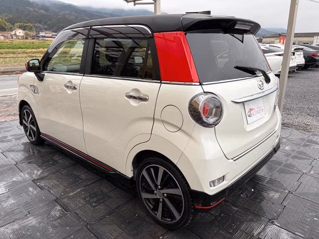 DAIHATSU CAST