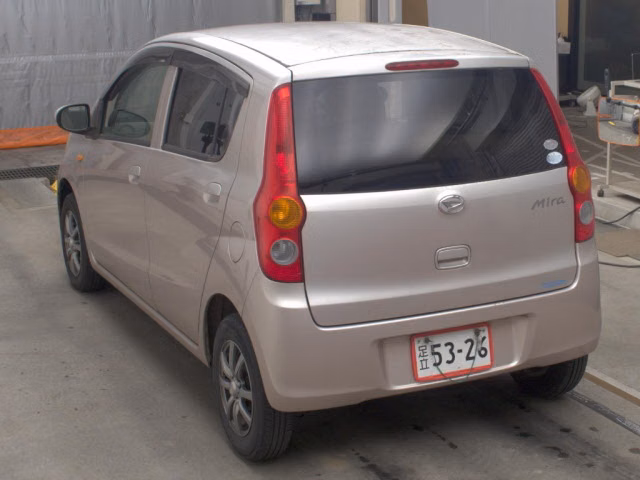 DAIHATSU MIRA
