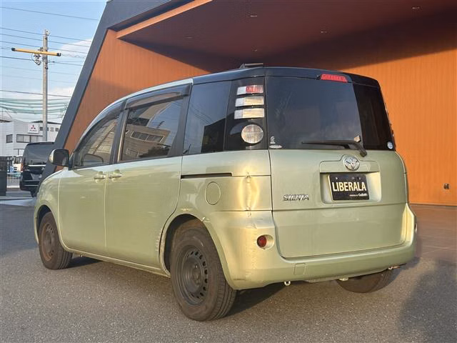 TOYOTA SIENTA