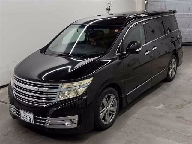 NISSAN ELGRAND
