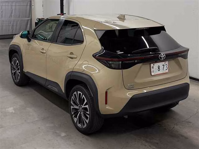 TOYOTA YARIS CROSS