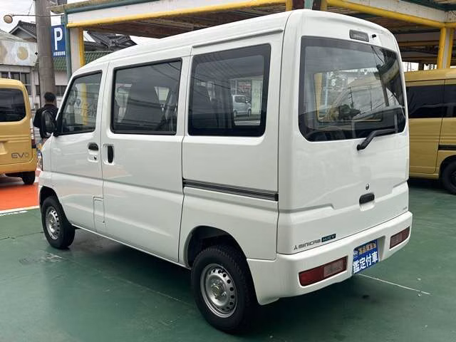MITSUBISHI MINICAB MIEV